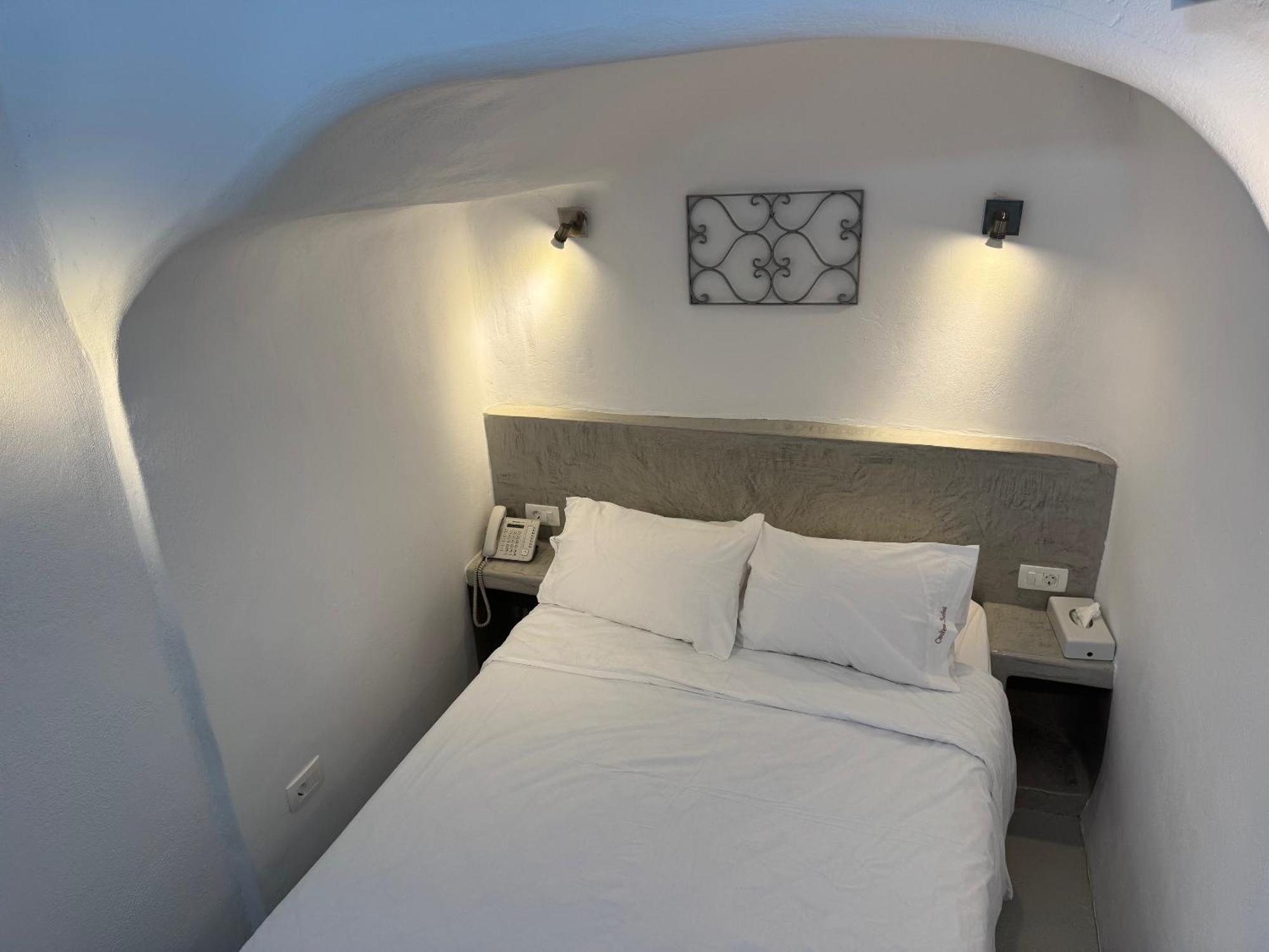 אויה Theodora Suites (Adults Only) מראה חיצוני תמונה